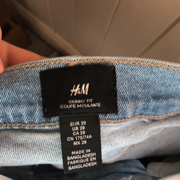 Ripped jeans - Picture 3 of 4